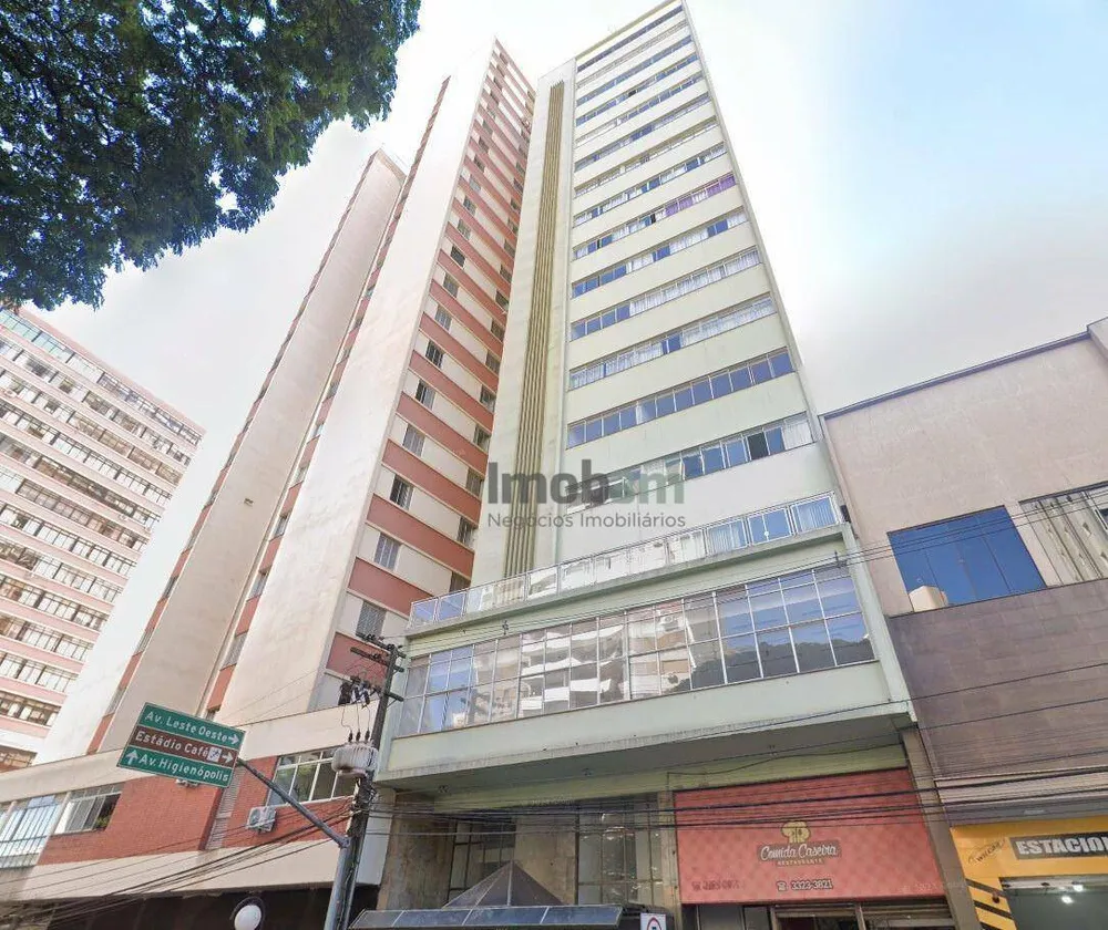 Apartamento, 3 quartos, 240 m² - Foto 1