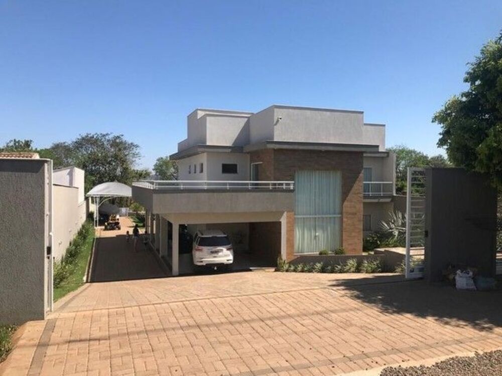 Chácara à venda com 5 quartos, 400m² - Foto 1