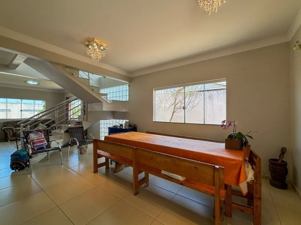 Sobrado, 4 quartos, 200 m² - Foto 1