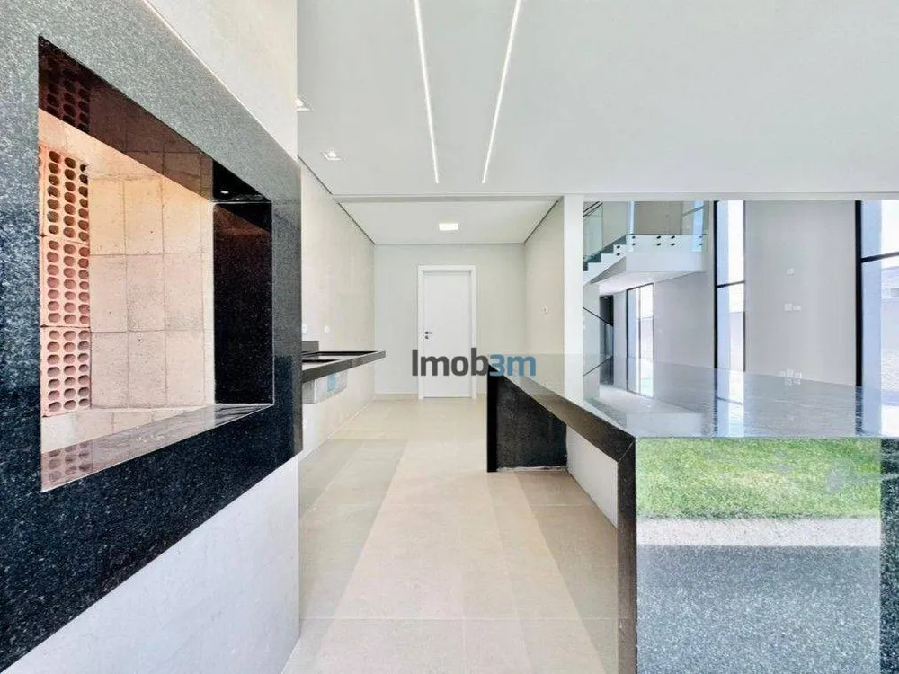 Sobrado, 3 quartos, 209 m² - Foto 1