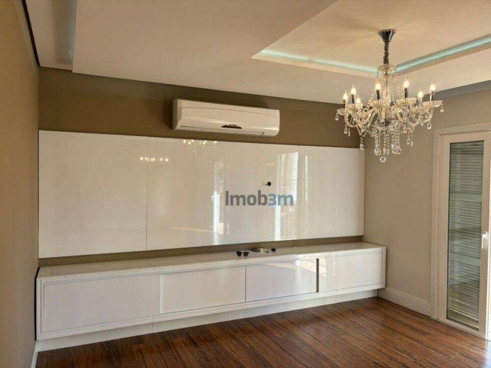 Apartamento à venda com 4 quartos, 177m² - Foto 2