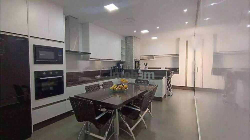 Casa à venda com 3 quartos, 102m² - Foto 5