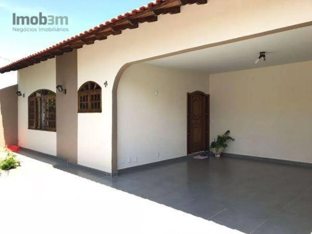 Casa, 3 quartos, 330 m² - Foto 1