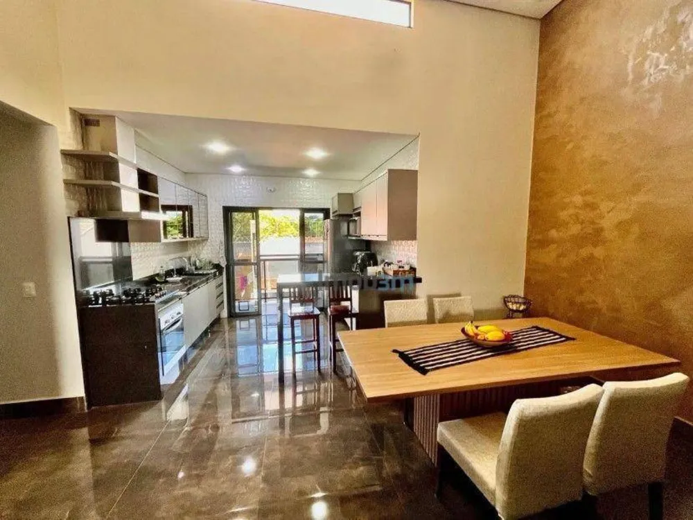 Casa, 3 quartos, 249 m² - Foto 8