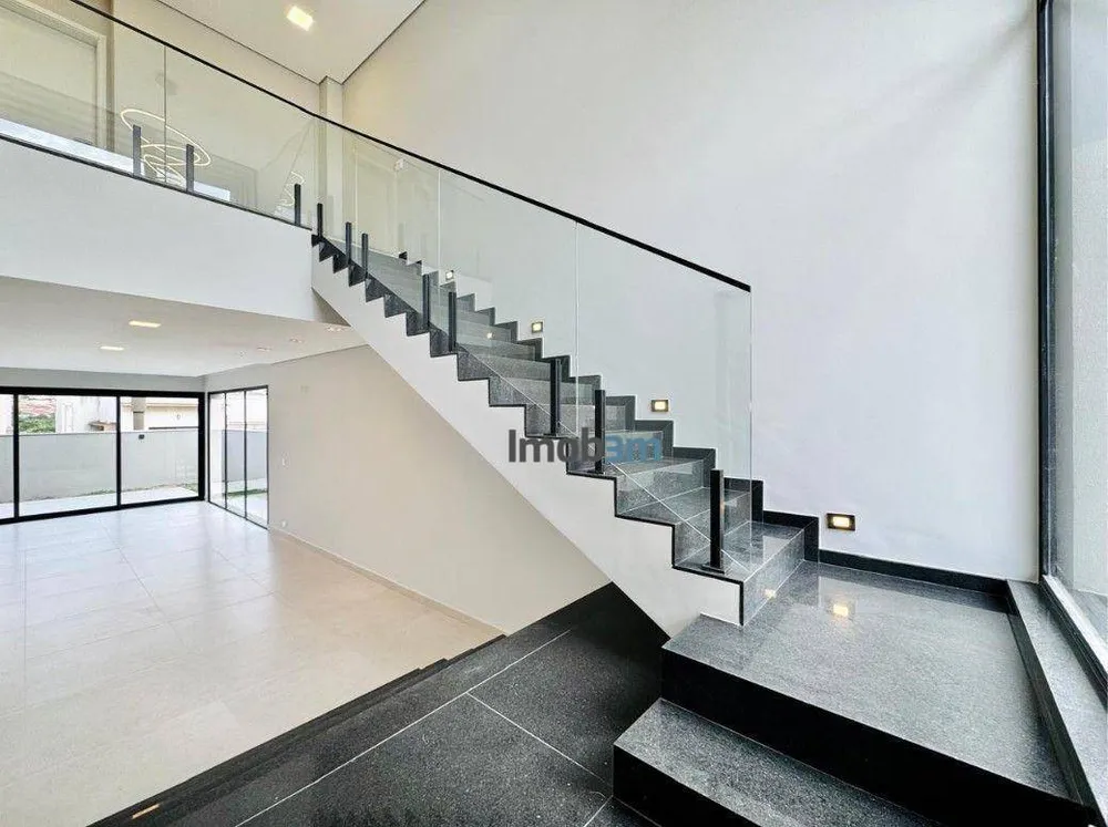 Sobrado, 3 quartos, 209 m² - Foto 4
