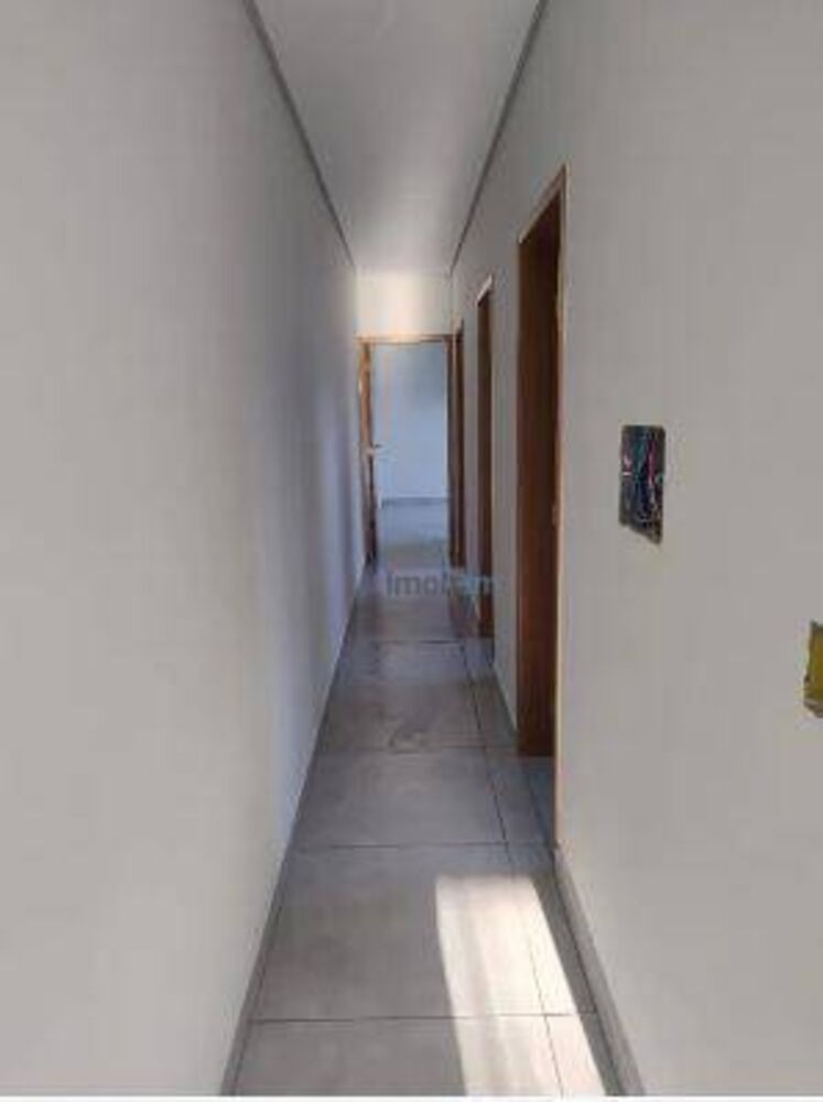 Casa à venda com 3 quartos, 71m² - Foto 2