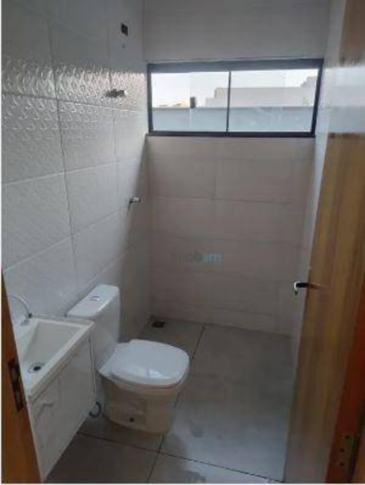 Casa à venda com 3 quartos, 71m² - Foto 4