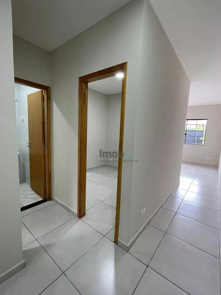 Casa à venda com 3 quartos, 70m² - Foto 4