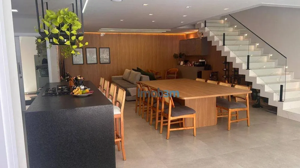 Sobrado, 3 quartos, 226 m² - Foto 4