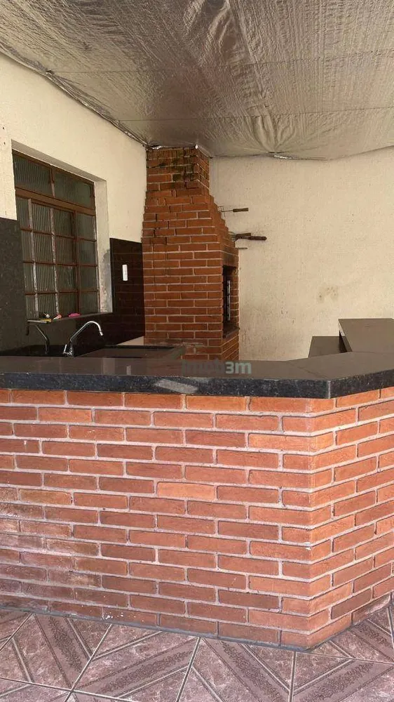 Casa, 4 quartos, 223 m² - Foto 2