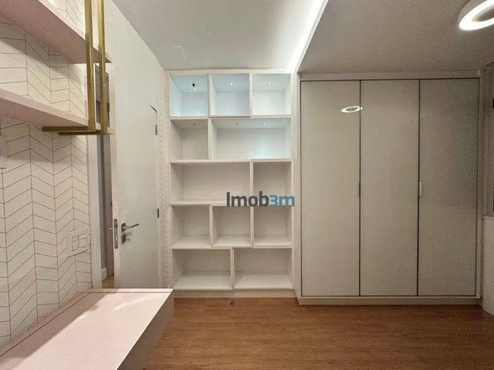 Apartamento, 3 quartos, 136 m² - Foto 3