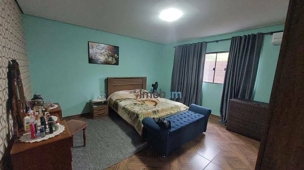 Chácara, 3 quartos, 556 m² - Foto 9
