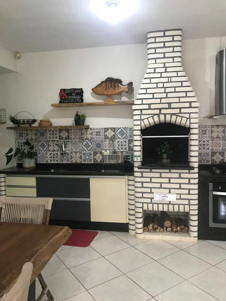 Sobrado, 4 quartos, 302 m² - Foto 12