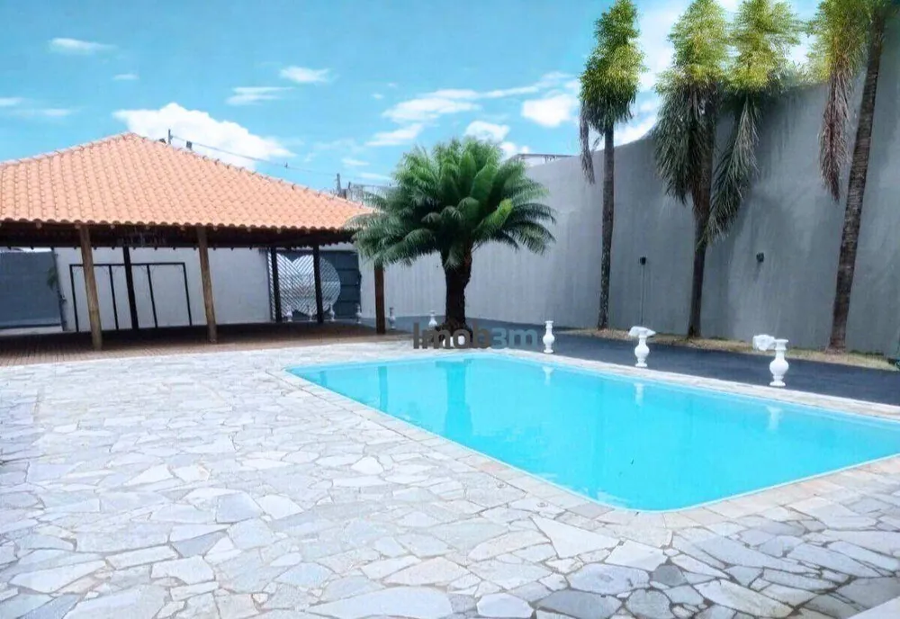 Loja-Salão, 950 m² - Foto 1