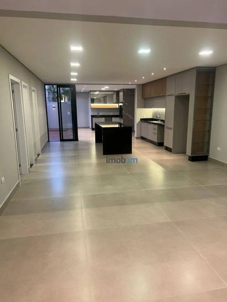 Sobrado, 4 quartos, 258 m² - Foto 2