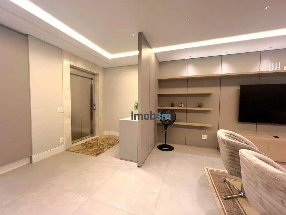 Apartamento, 4 quartos, 207 m² - Foto 2