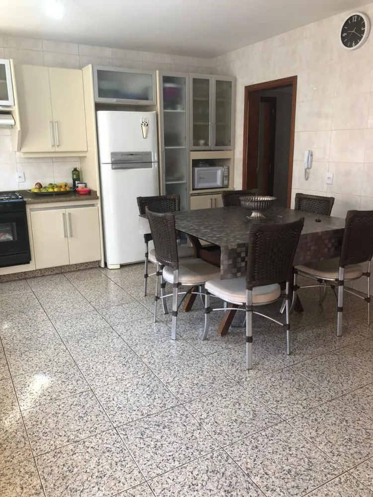 Casa, 3 quartos, 290 m² - Foto 3