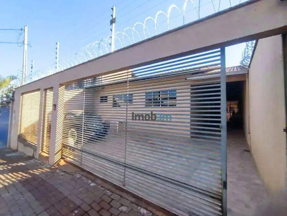 Casa, 3 quartos, 178 m² - Foto 2