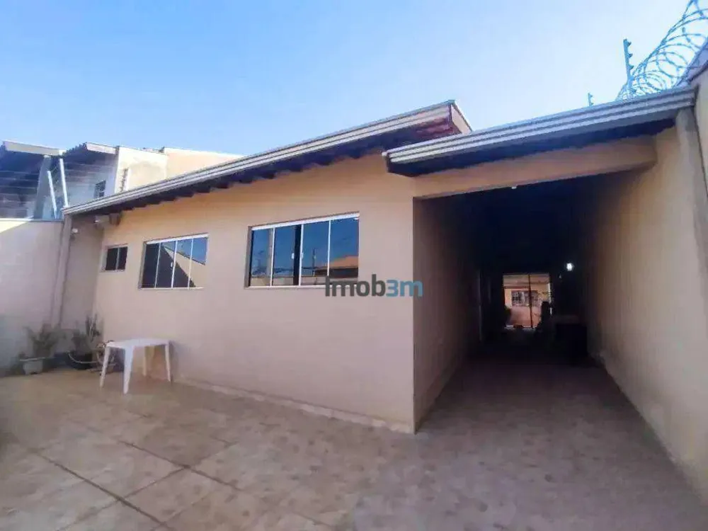 Casa, 3 quartos, 178 m² - Foto 1