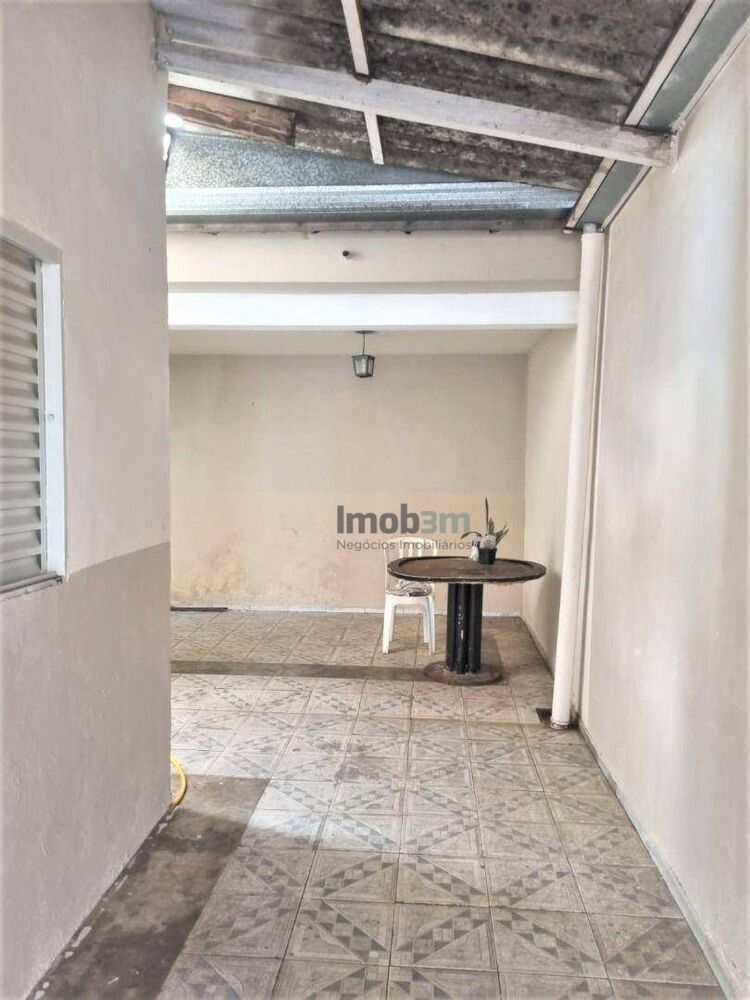 Casa à venda com 3 quartos, 200m² - Foto 26