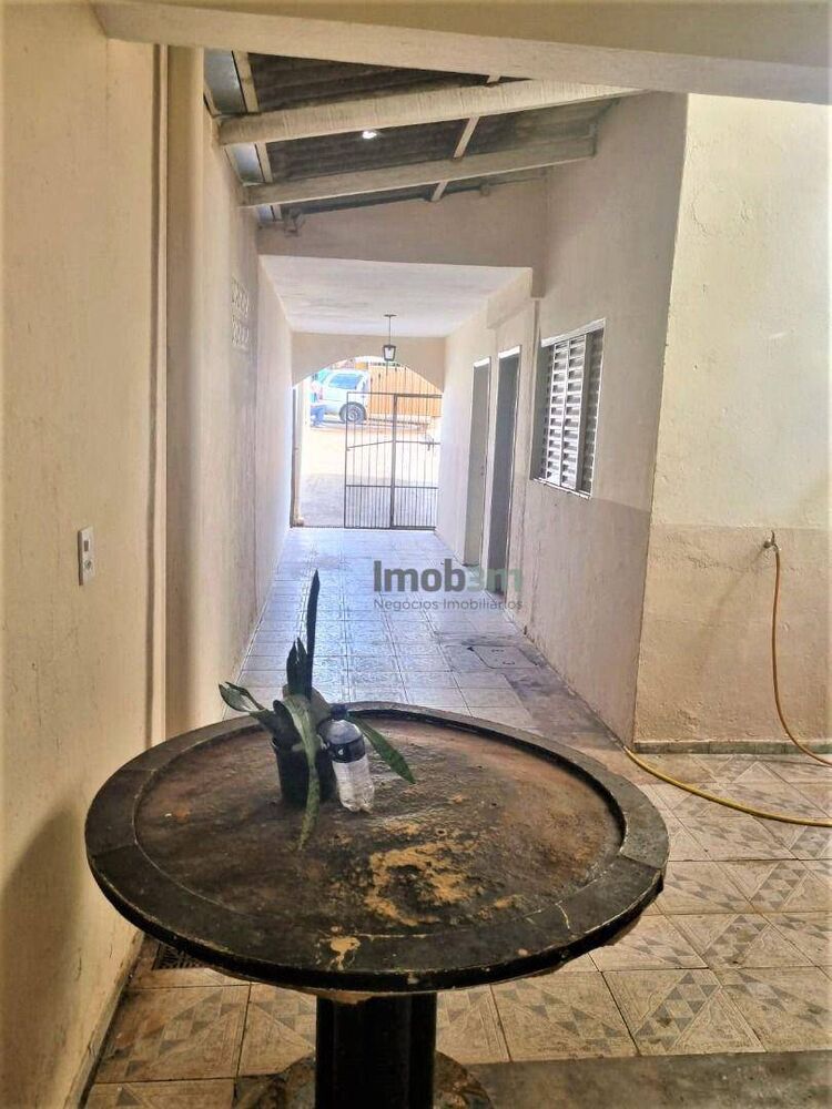 Casa à venda com 3 quartos, 200m² - Foto 24