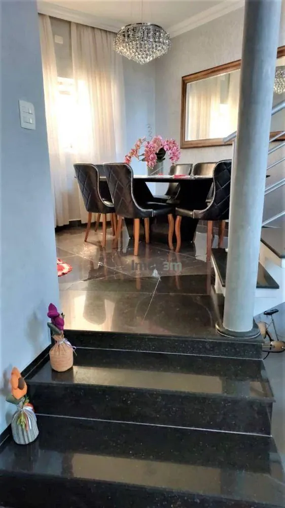 Sobrado, 3 quartos, 233 m² - Foto 2