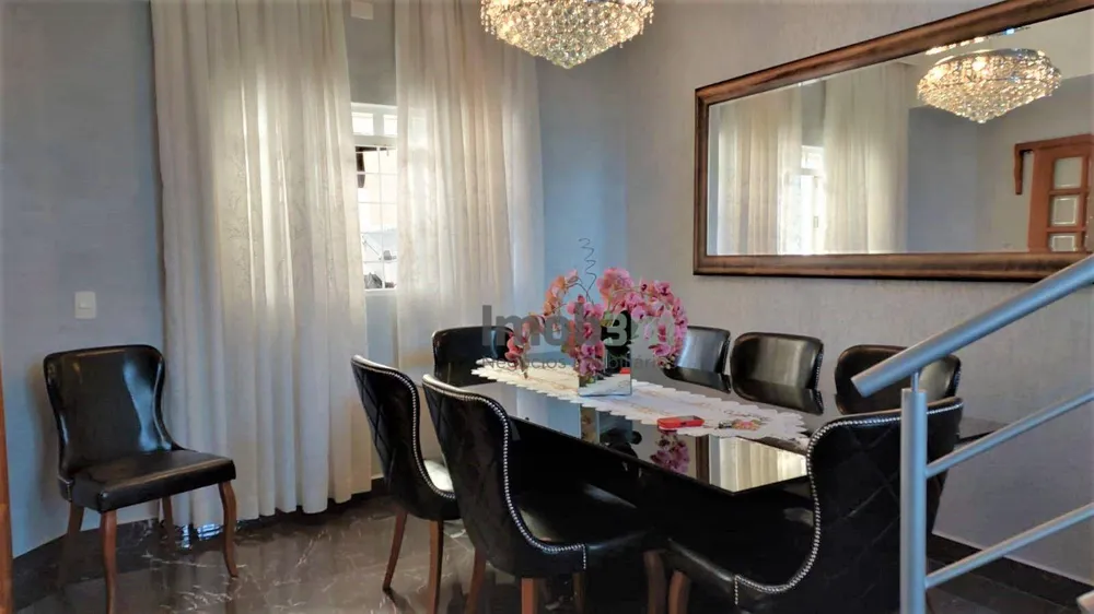 Sobrado, 3 quartos, 233 m² - Foto 3