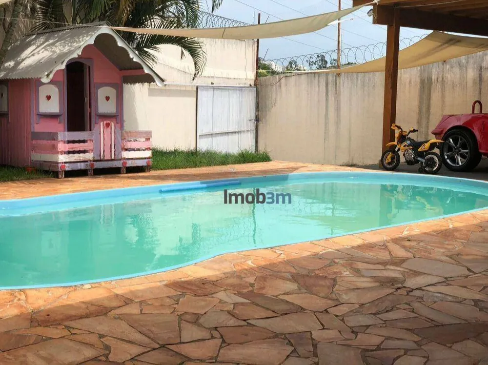 Casa, 3 quartos, 245 m² - Foto 7