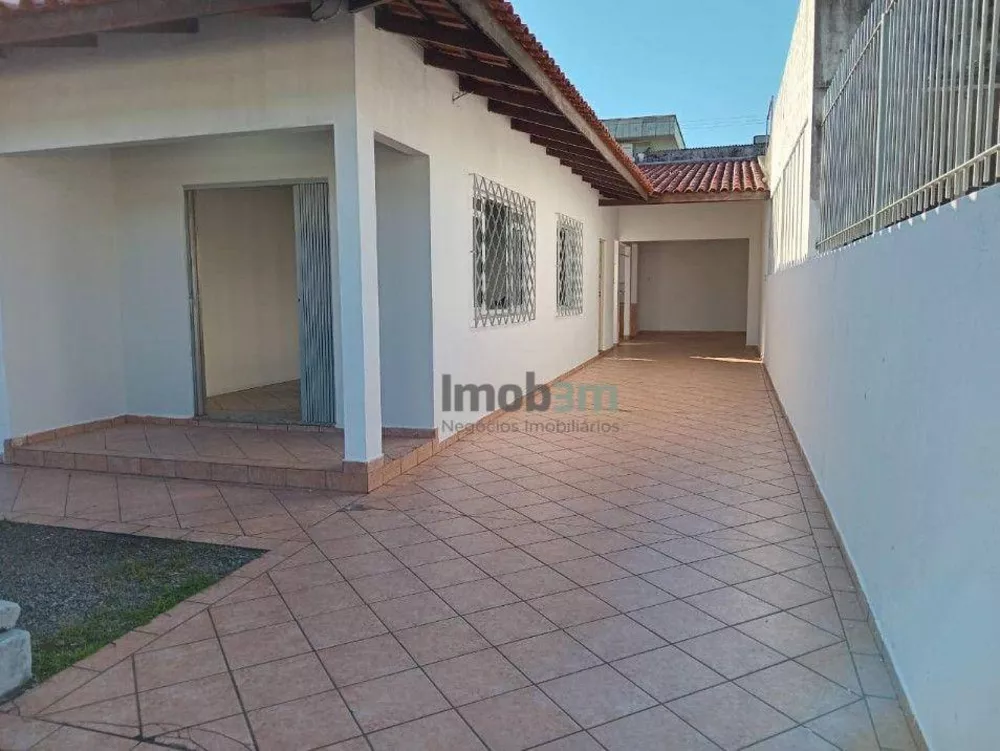 Casa à venda com 3 quartos, 116m² - Foto 3