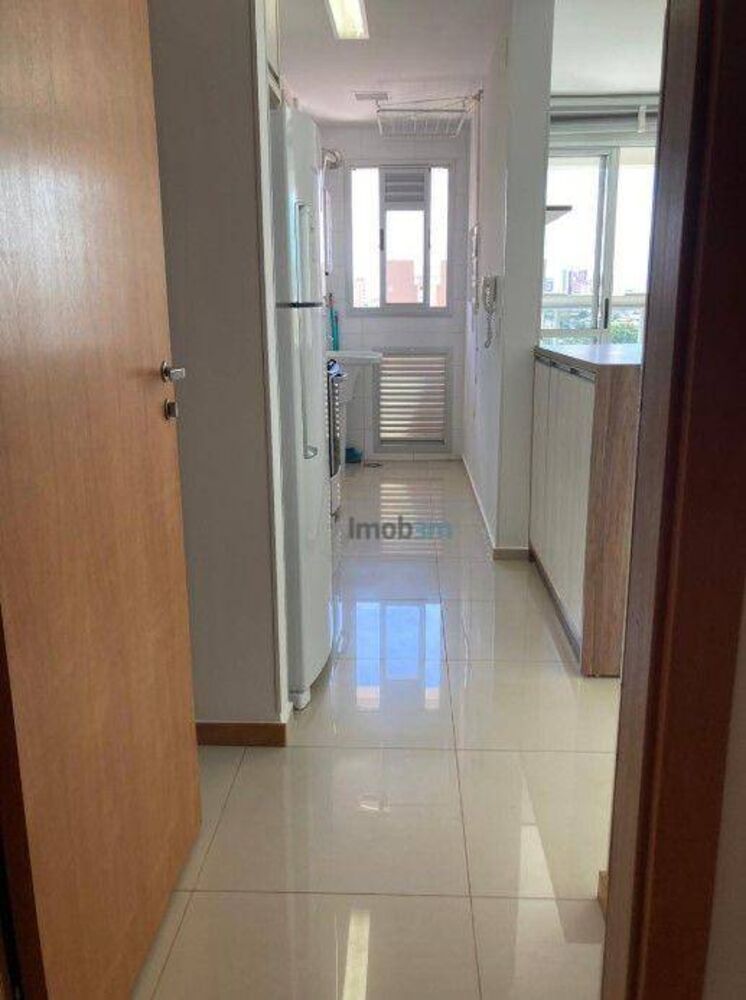 Apartamento para alugar com 2 quartos, 75m² - Foto 8