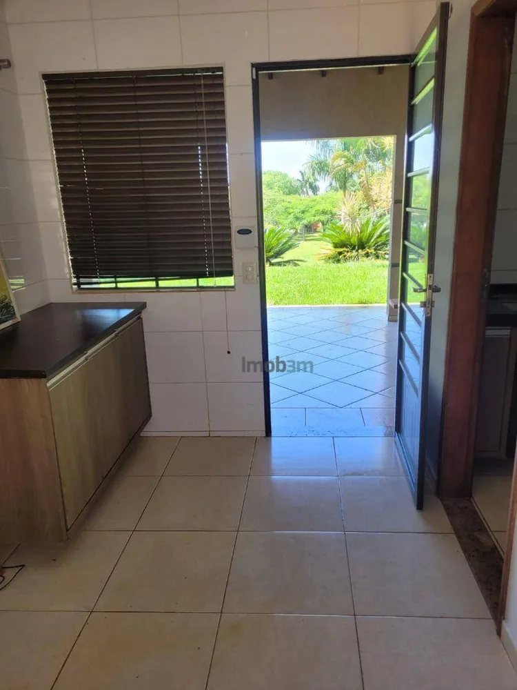 Chácara, 3 quartos, 2500 m² - Foto 9