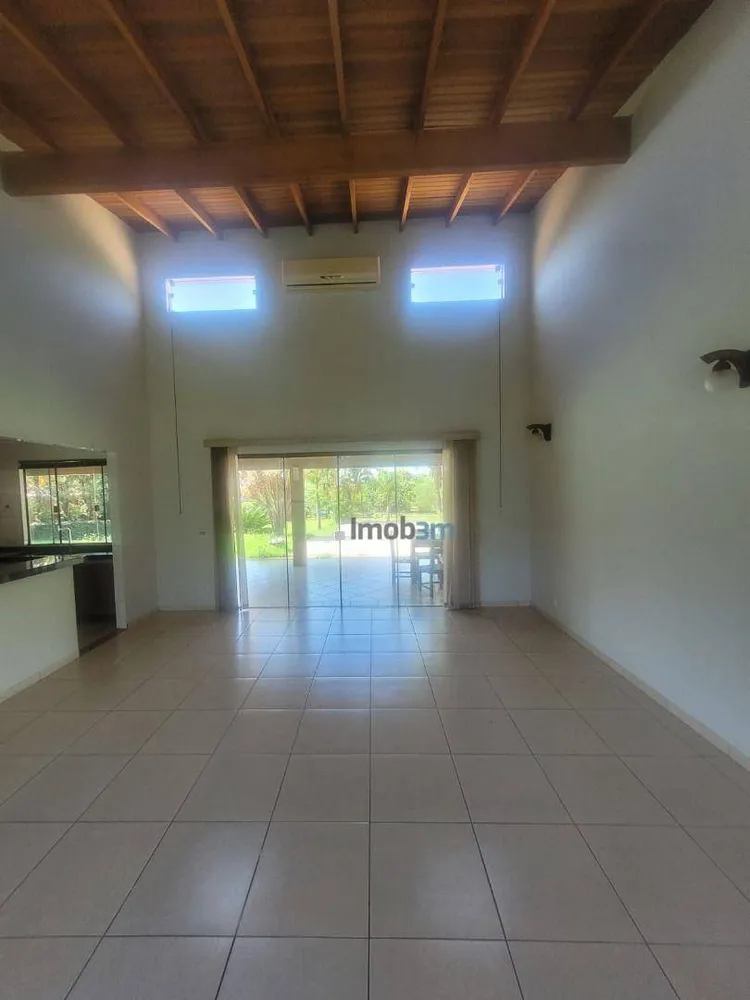 Chácara, 3 quartos, 2500 m² - Foto 3