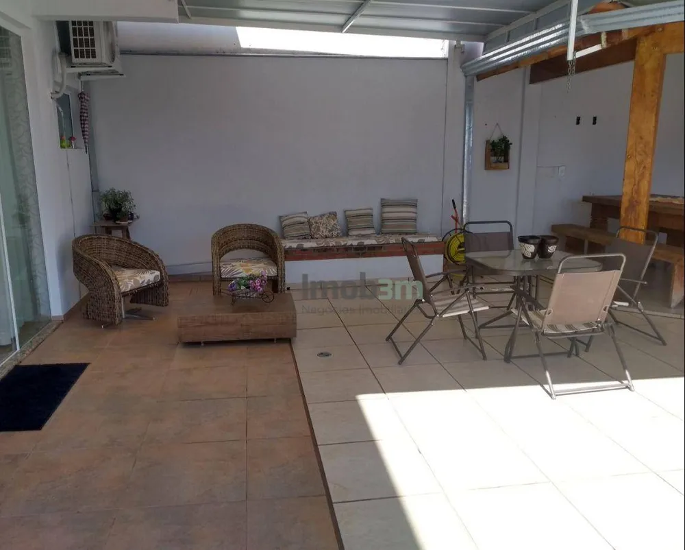 Casa, 3 quartos, 220 m² - Foto 3