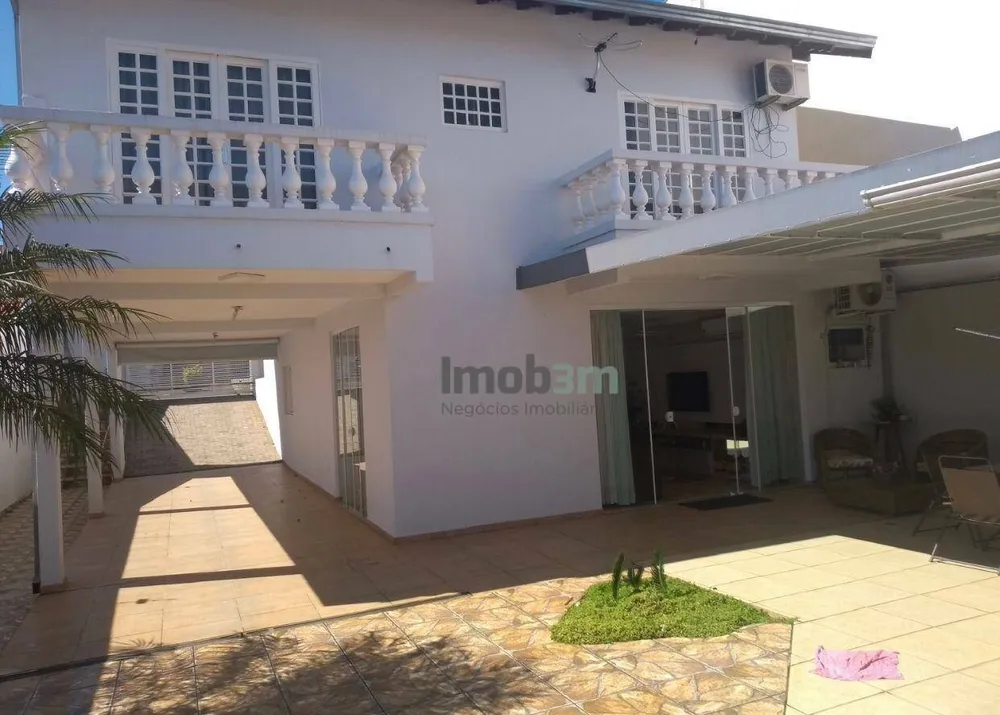 Casa, 3 quartos, 220 m² - Foto 11