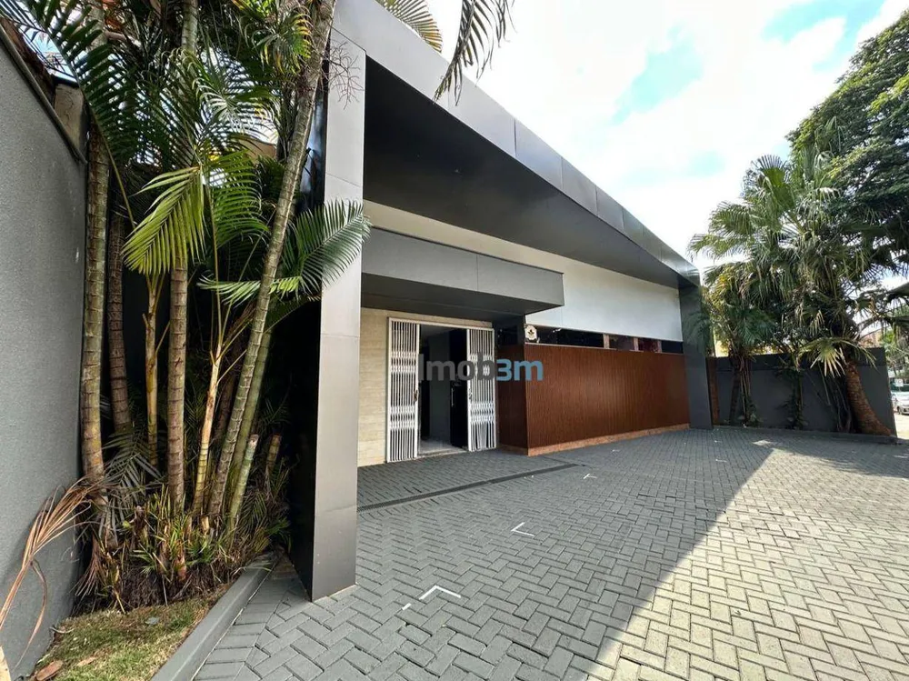 Casa, 8 quartos, 350 m² - Foto 1