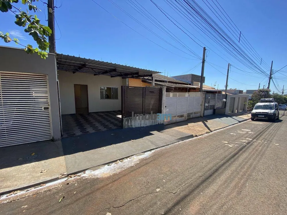 Casa, 3 quartos, 70 m² - Foto 1