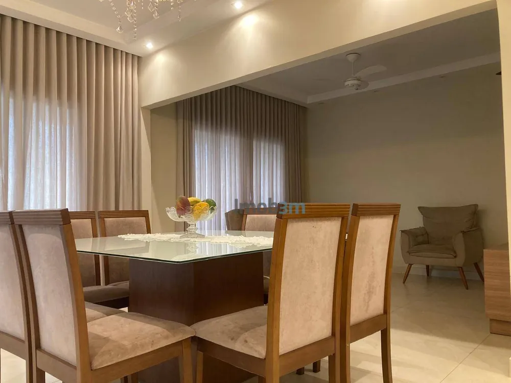 Casa, 3 quartos, 190 m² - Foto 1