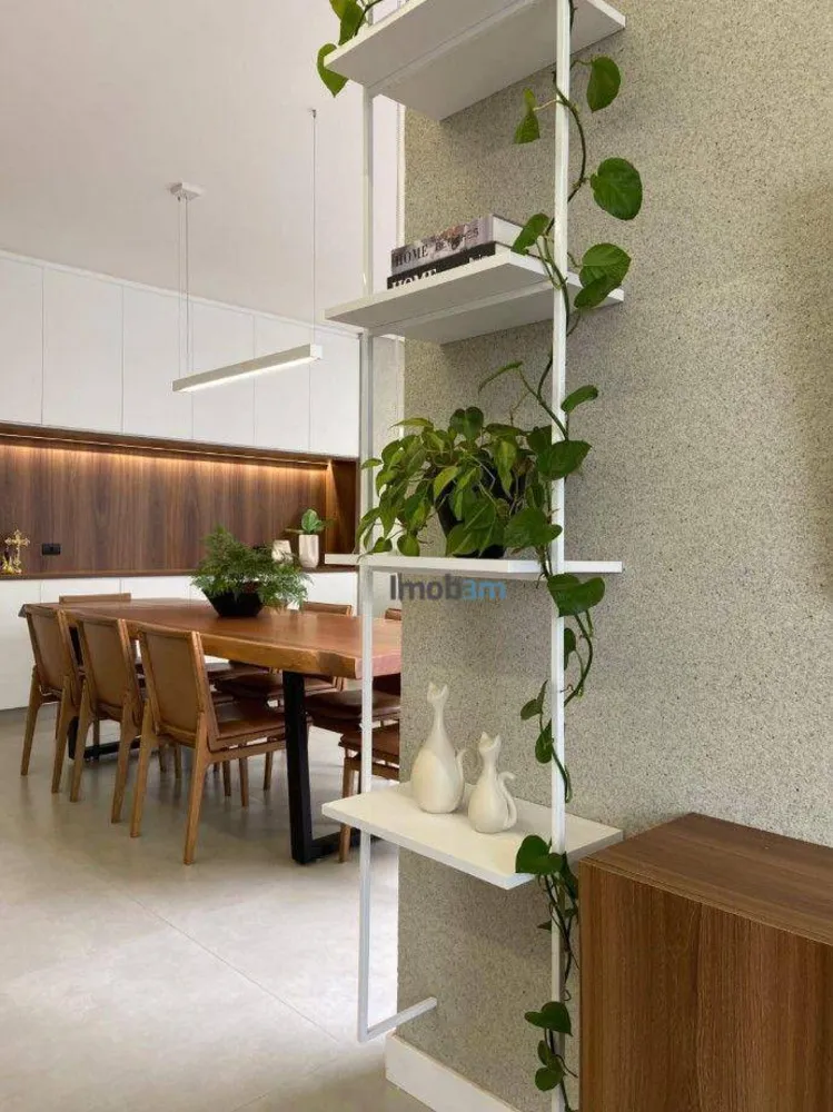 Sobrado, 3 quartos, 244 m² - Foto 3