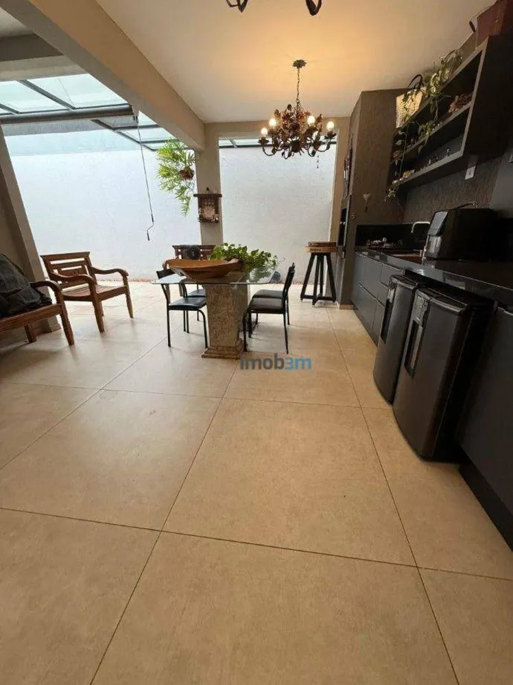 Sobrado, 3 quartos, 247 m² - Foto 6