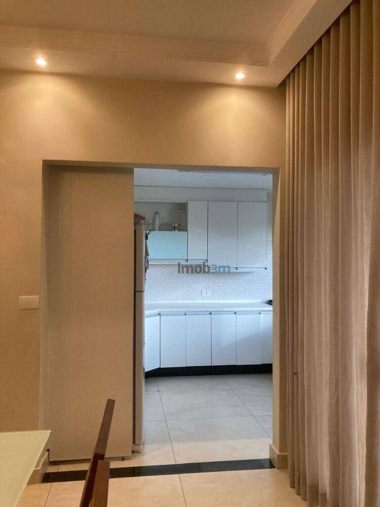 Casa à venda com 3 quartos, 190m² - Foto 2