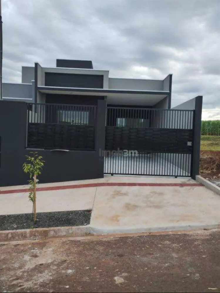 Casa à venda com 2 quartos, 90m² - Foto 1