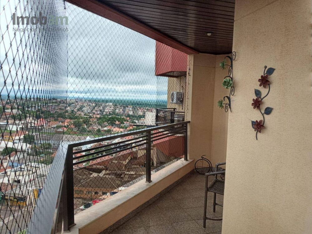 Apartamento à venda com 4 quartos, 190m² - Foto 2