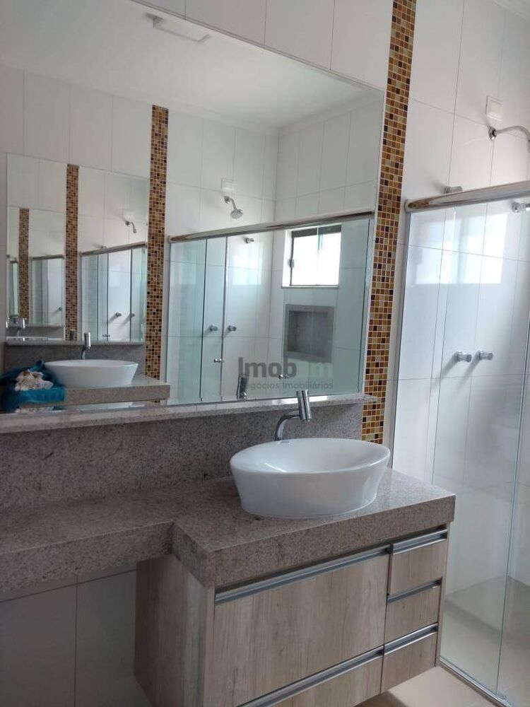 Chácara à venda com 4 quartos, 380m² - Foto 7