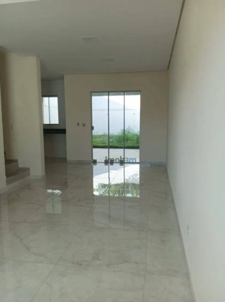 Sobrado, 3 quartos, 121 m² - Foto 2