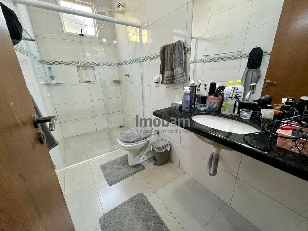 Casa à venda com 3 quartos, 104m² - Foto 2