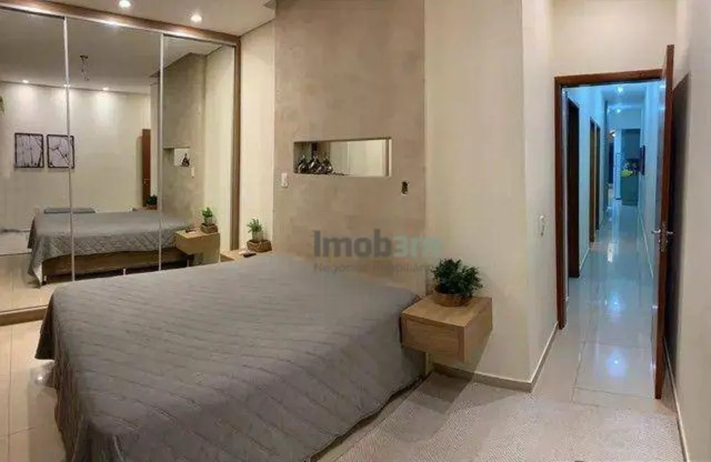 Casa à venda com 2 quartos, 150m² - Foto 4