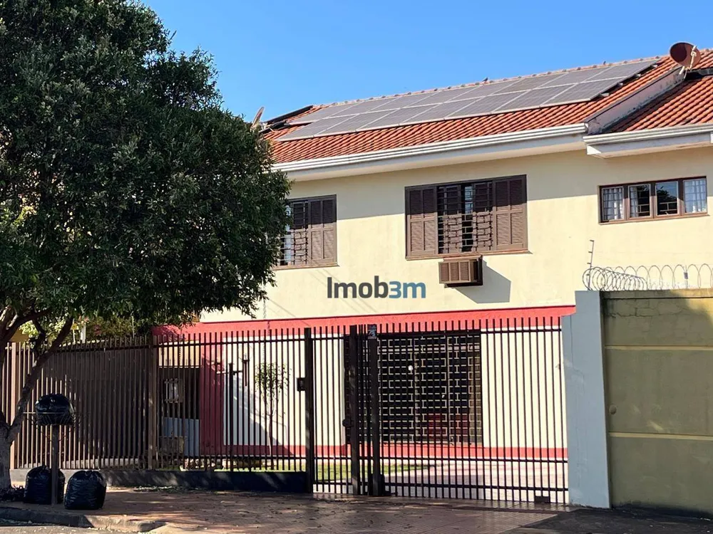 Sobrado, 5 quartos, 330 m² - Foto 1