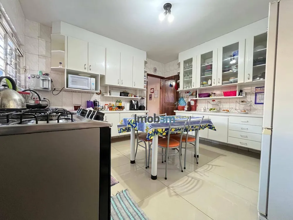 Sobrado, 5 quartos, 330 m² - Foto 4