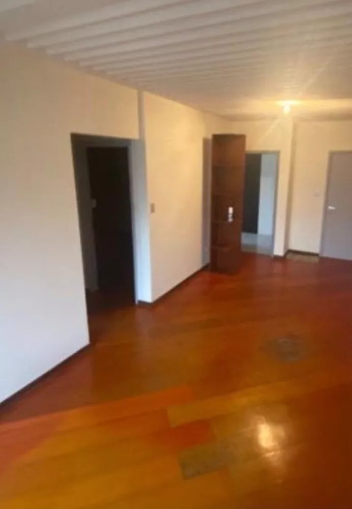 Apartamento à venda com 2 quartos, 63m² - Foto 2