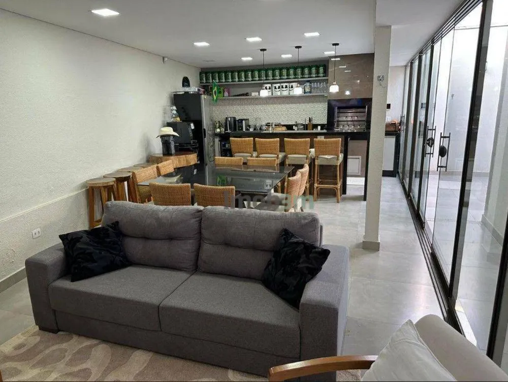 Casa, 3 quartos, 239 m² - Foto 8